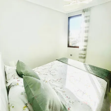 Apartment Near The Sea *